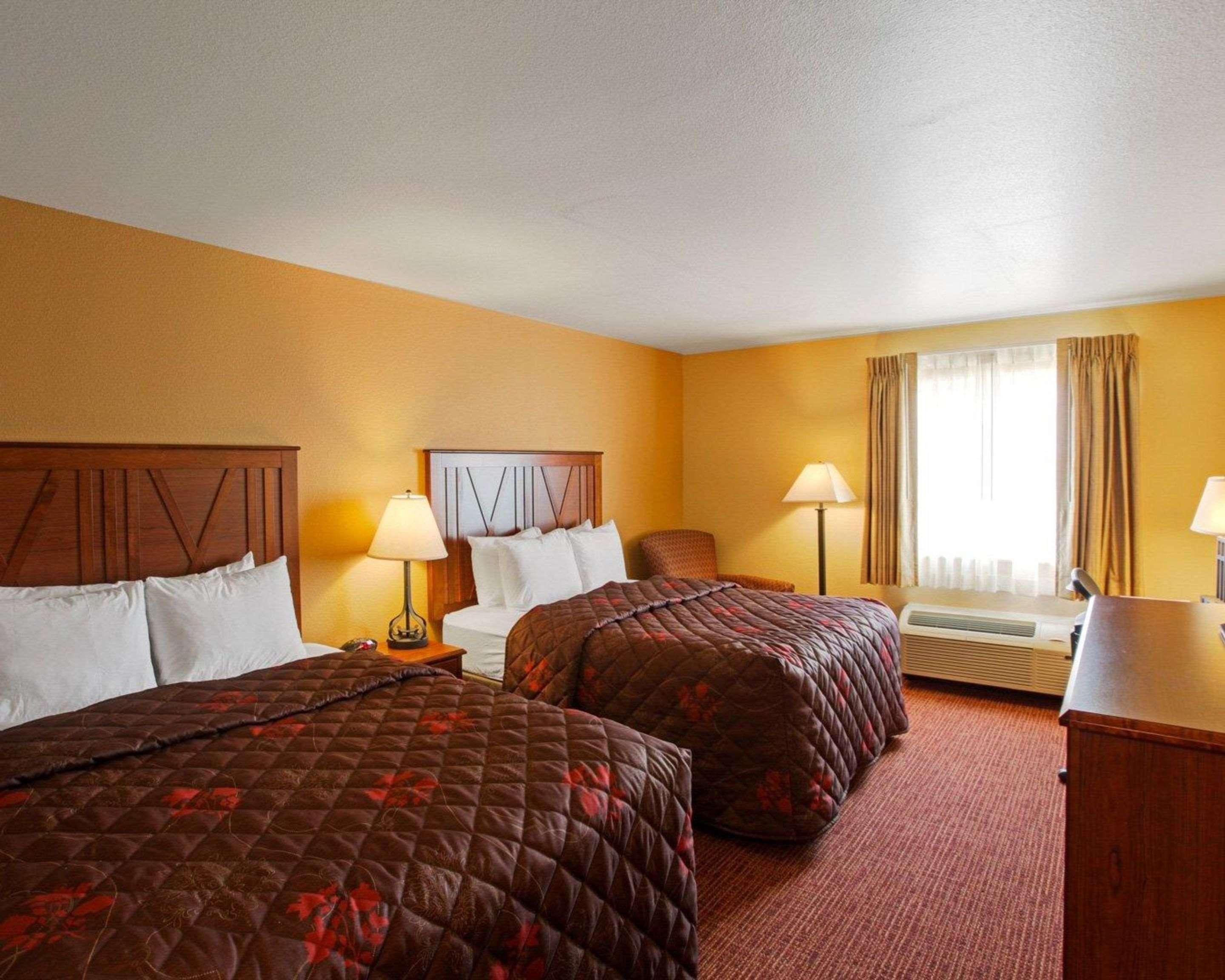 Rodeway Inn & Suites Phillipsburg Exterior foto