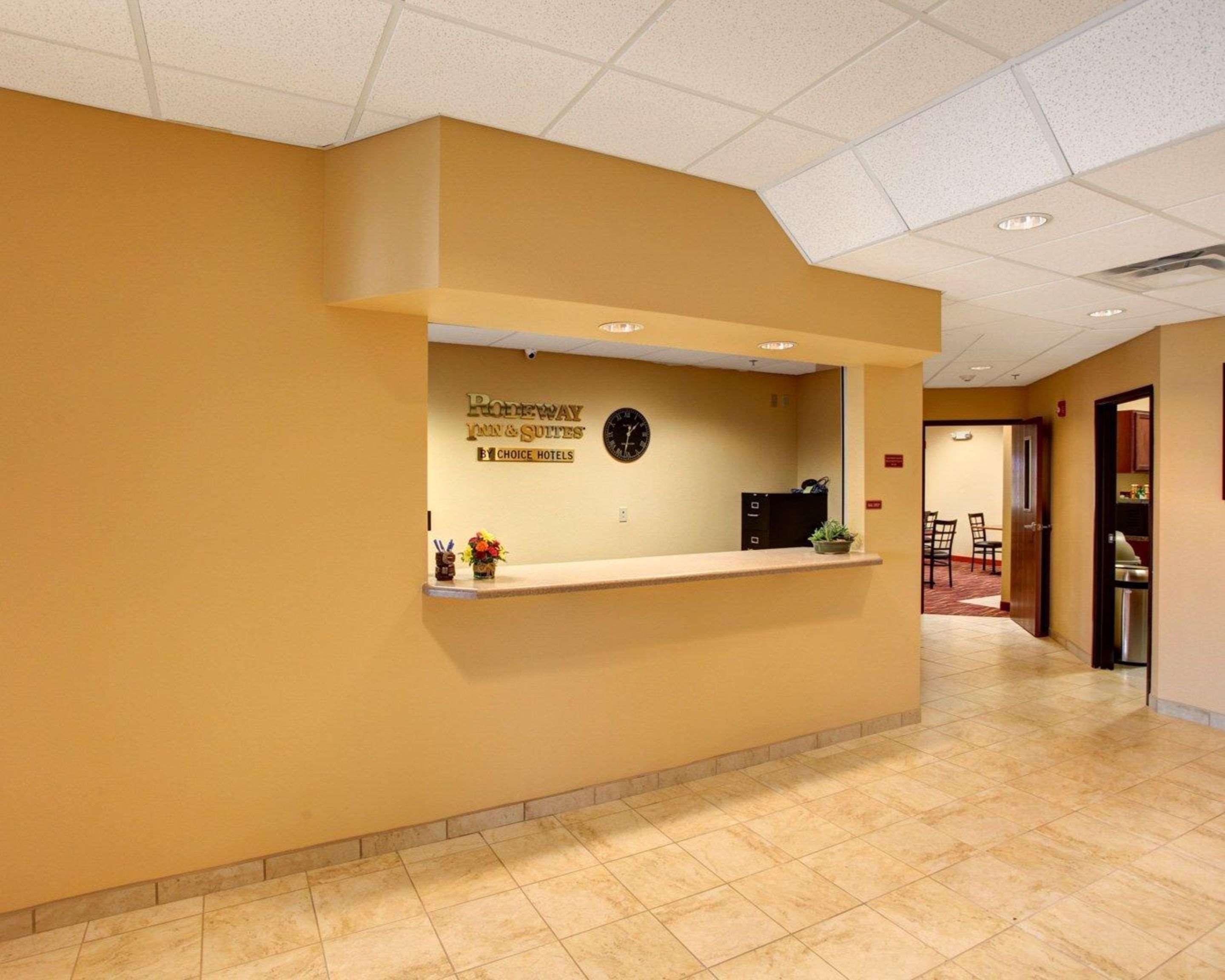 Rodeway Inn & Suites Phillipsburg Exterior foto
