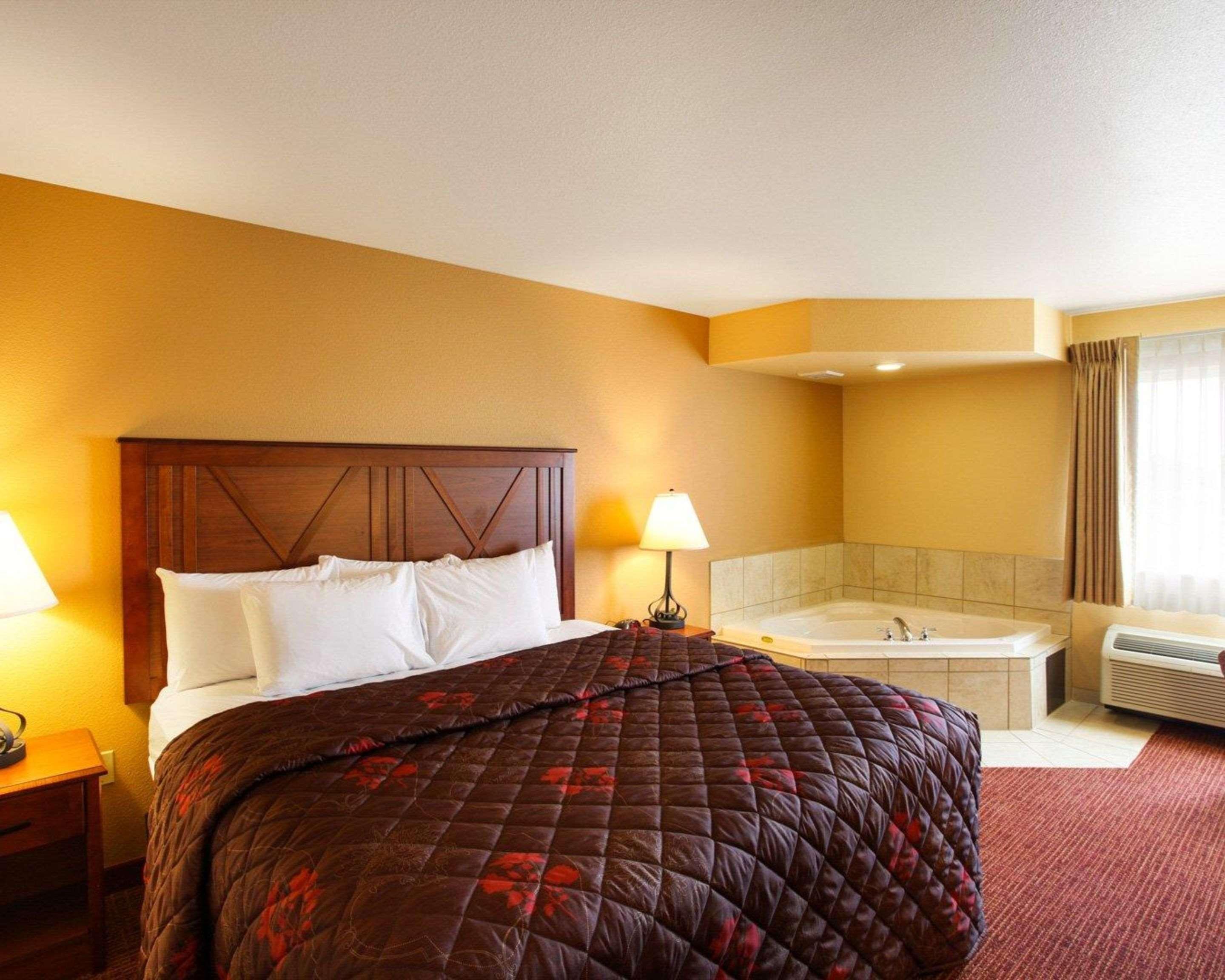 Rodeway Inn & Suites Phillipsburg Exterior foto